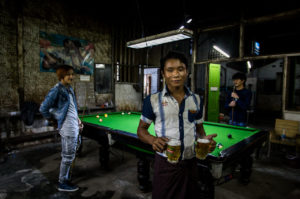 Billiard, Hsiphaw, Barma